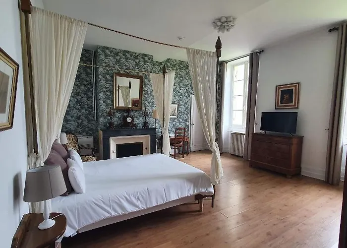 Demeures & Chateau - Fleur De Roques - Saint Emilion Hotel Puisseguin