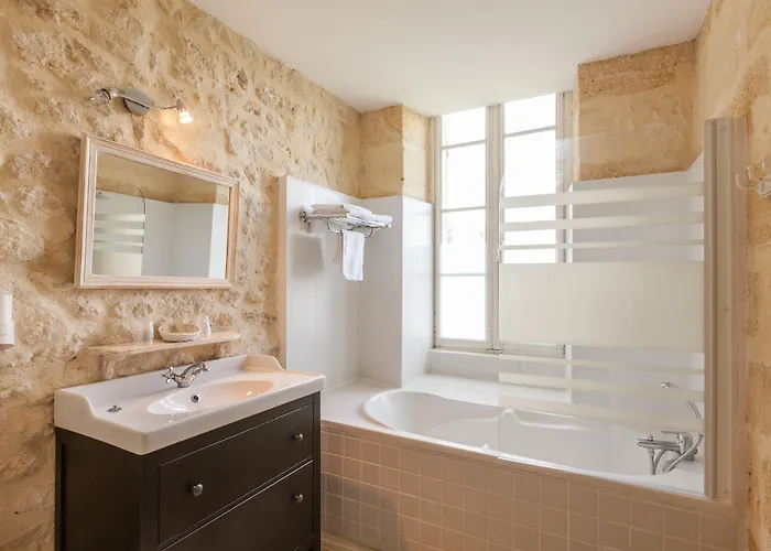 Hotel Demeures & Chateau - Fleur De Roques - Saint Emilion 3*