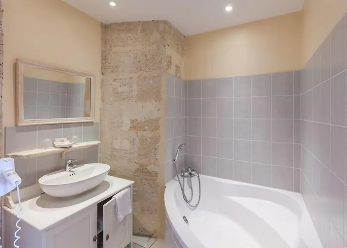 Demeures & Chateau - Fleur De Roques - Saint Emilion 3*